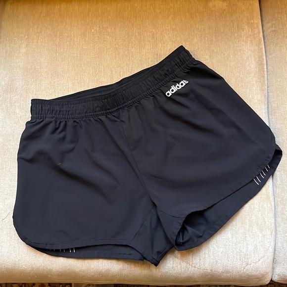 Adidas athletic Short Black and White Size XS - Picture 1 of 5